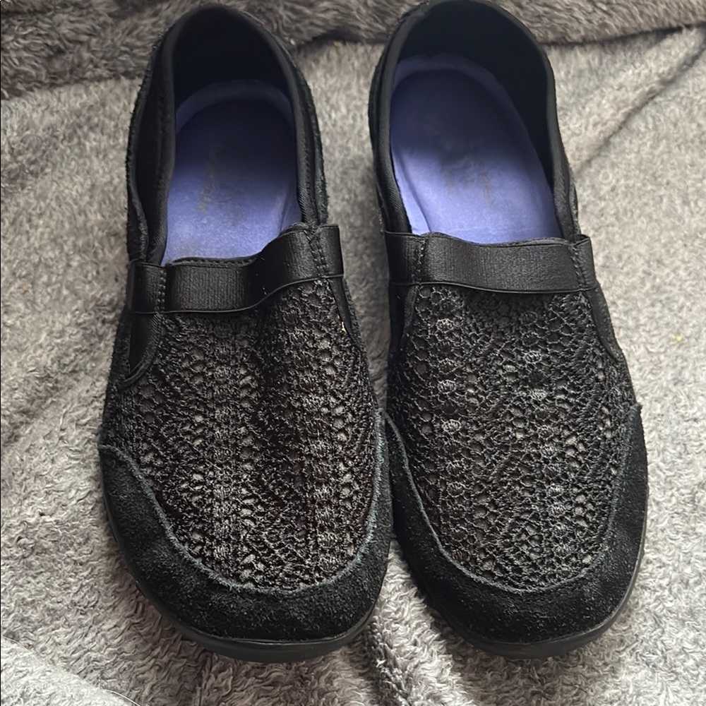 Skechers Black crochet top  Relaxed Fit: Breathe Easy - Our Song slip-on Loafers